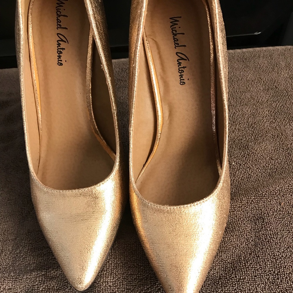 Rose Gold Pump